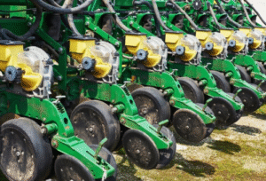 Tracteurs Électriques vs Tracteurs Diesel Traditionnels : Qui Dominera le Futur?