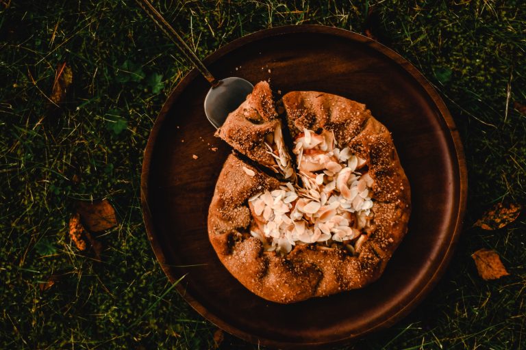 Galette des rois aux amandes vue du dessus